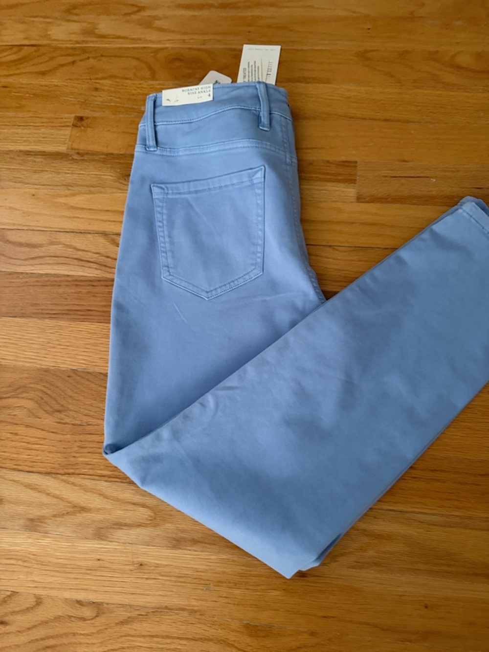 Tommy Bahama Light Blue Ankle Cropped Pants